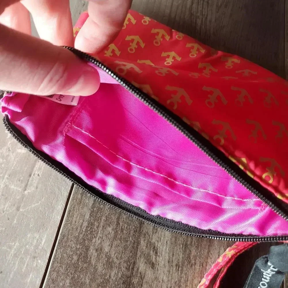 Simply Southern Phone Wristlet Red and Gold Anchors EUC